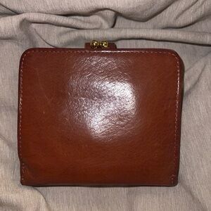 COPY - Vintage Coach kiss lock water buffalo Wallet